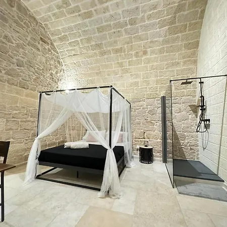 Bed & Breakfast Amale 25 Medioevo Design